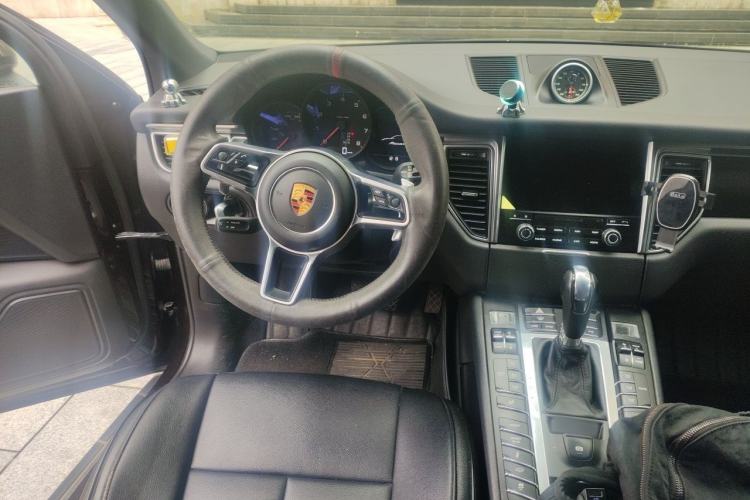 Used Porsche Macan 2017 Macan 2.0T Steering Wheel