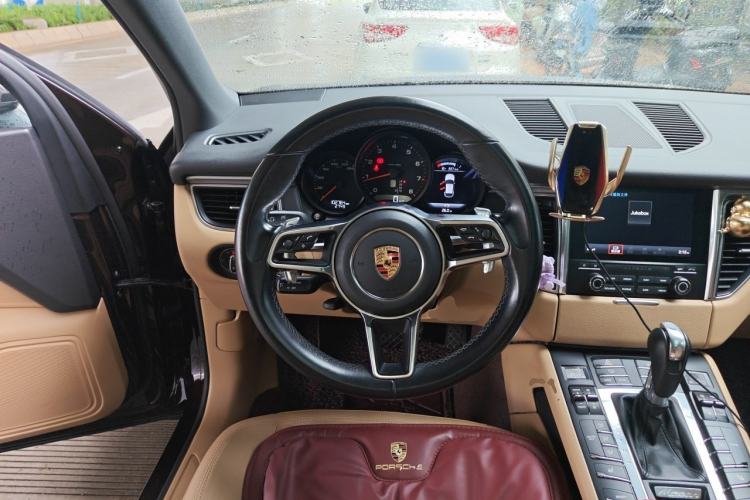 Used Porsche Macan 2017 Macan 2.0T Steering Wheel