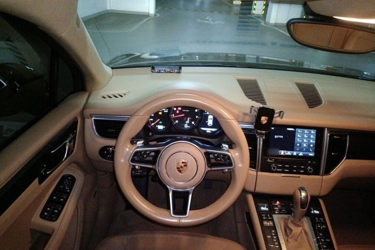 Used Porsche Macan 2017 Macan 2.0T Steering Wheel