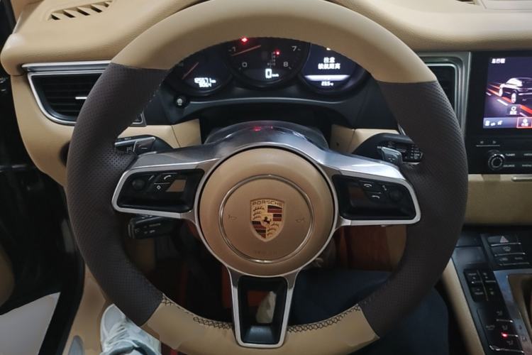 Used Porsche Macan 2017 Macan 2.0T Steering Wheel