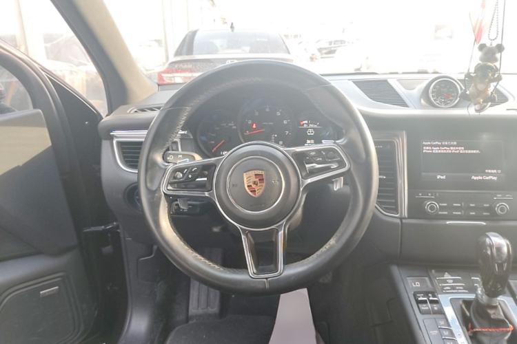 Used Porsche Macan 2017 Macan 2.0T Steering Wheel