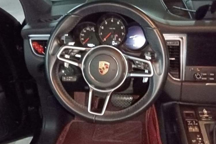 Used Porsche Macan 2017 Macan 2.0T Steering Wheel