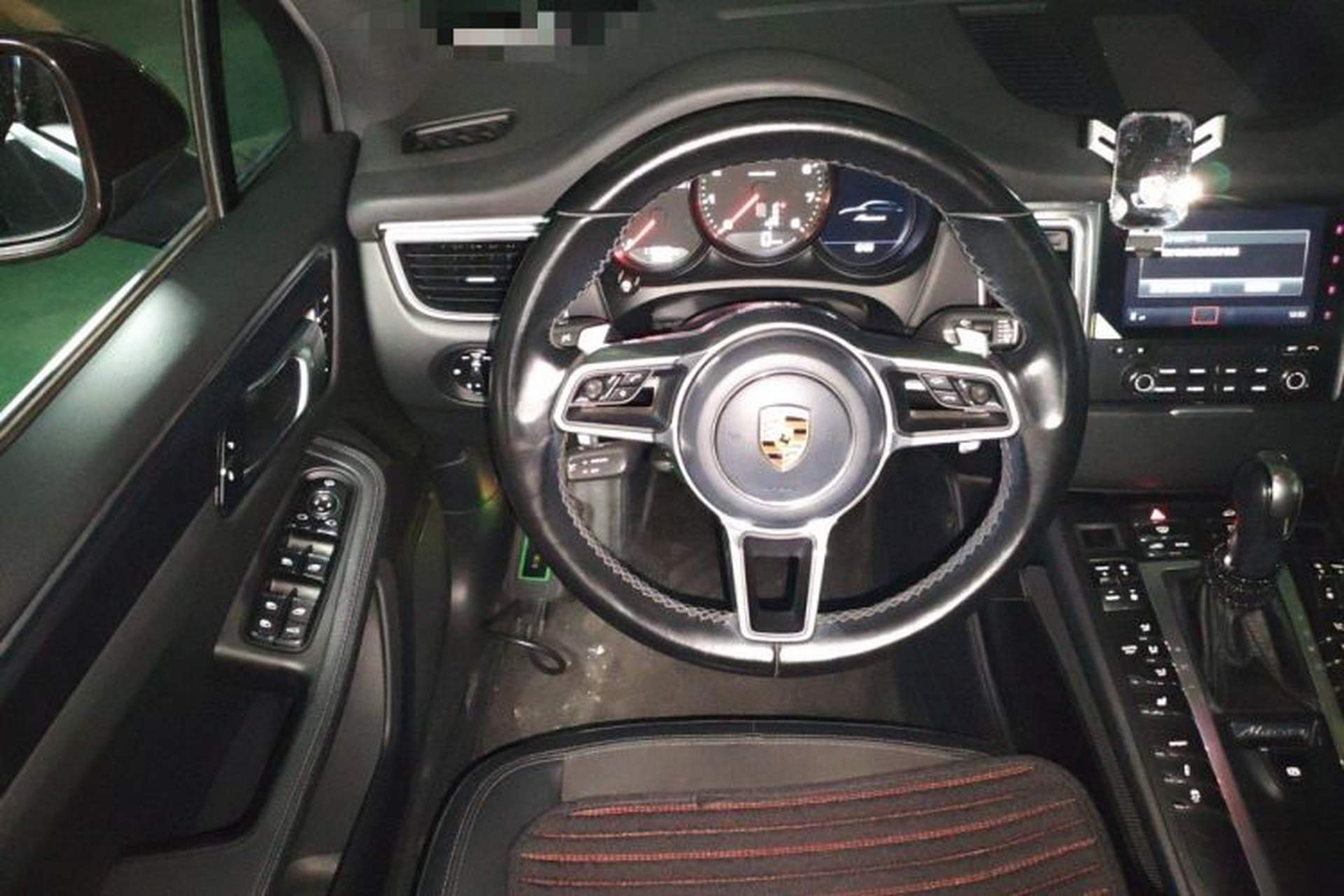 Used Porsche Macan 2017 Macan 2.0T Steering Wheel