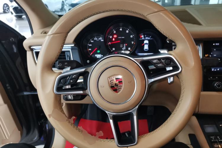 Used Porsche Macan 2017 Macan 2.0T Steering Wheel
