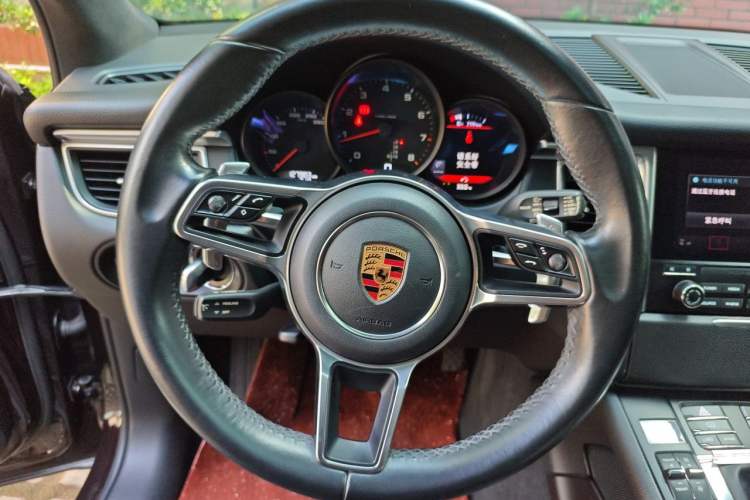 Used Porsche Macan 2017 Macan 2.0T Steering Wheel