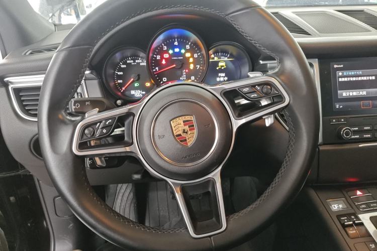 Used Porsche Macan 2017 Macan 2.0T Steering Wheel