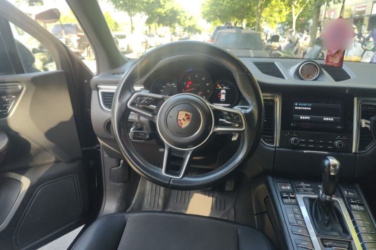 Used Porsche Macan 2017 Macan 2.0T Steering Wheel