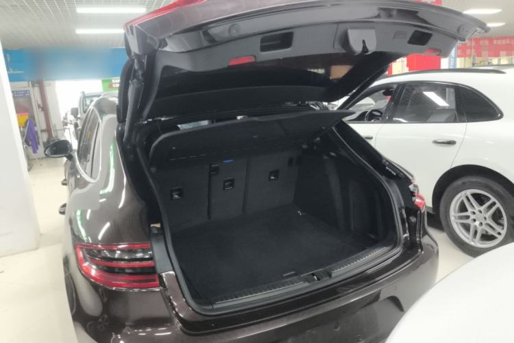 Used Porsche Macan 2017 Macan 2.0T Trunk