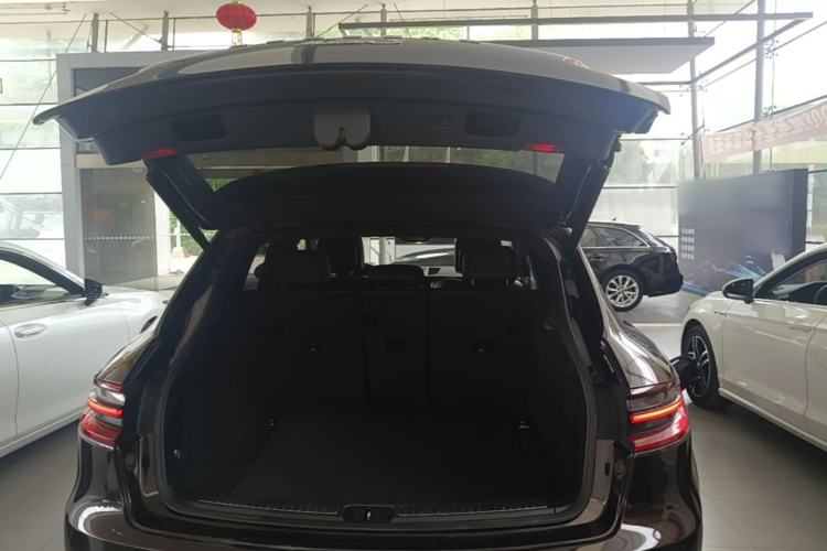 Used Porsche Macan 2017 Macan S 3.0T Trunk