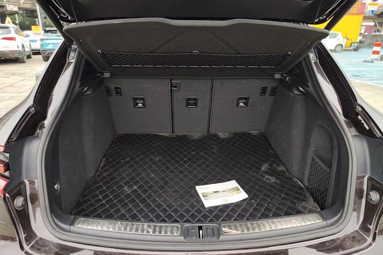 Used Porsche Macan 2017 Macan 2.0T Trunk