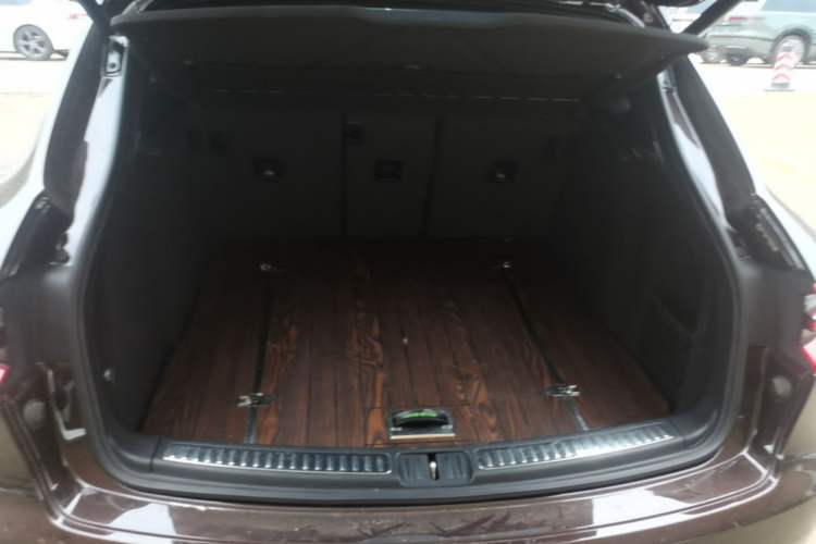Used Porsche Macan 2017 Macan 2.0T Trunk