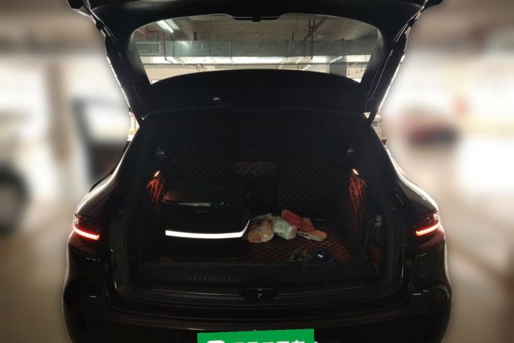 Used Porsche Macan 2017 Macan 2.0T Trunk