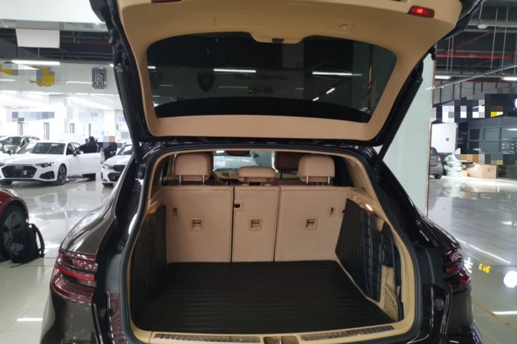 Used Porsche Macan 2017 Macan 2.0T Trunk