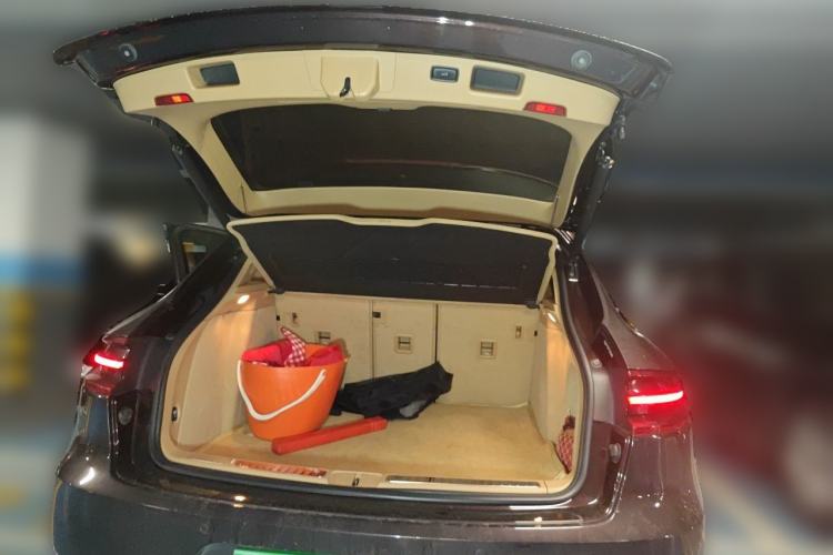 Used Porsche Macan 2017 Macan 2.0T Trunk