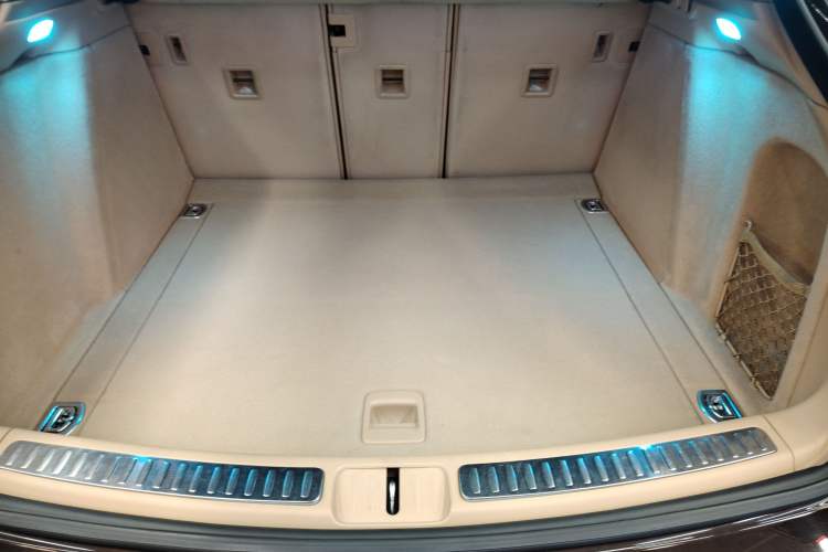 Used Porsche Macan 2017 Macan 2.0T Trunk