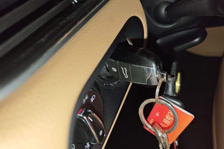 Used Porsche Macan 2017 Macan 2.0T Vehicle Key