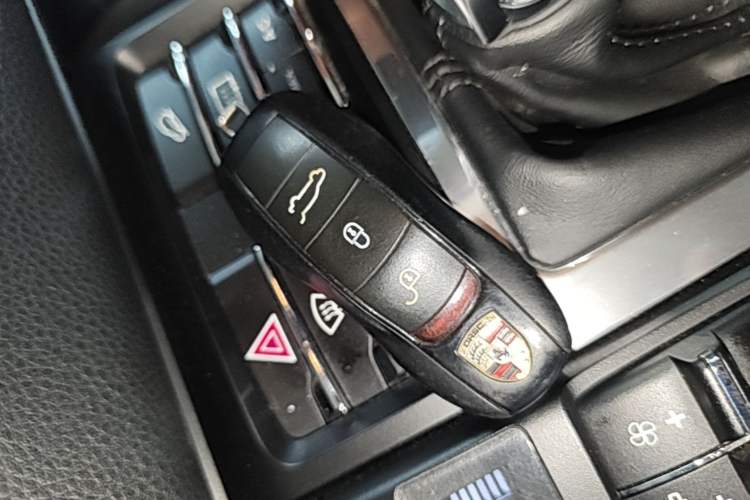 Used Porsche Macan 2017 Macan 2.0T Vehicle Key