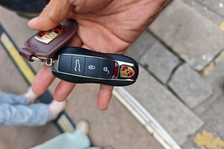 Used Porsche Macan 2017 Macan 2.0T Vehicle Key