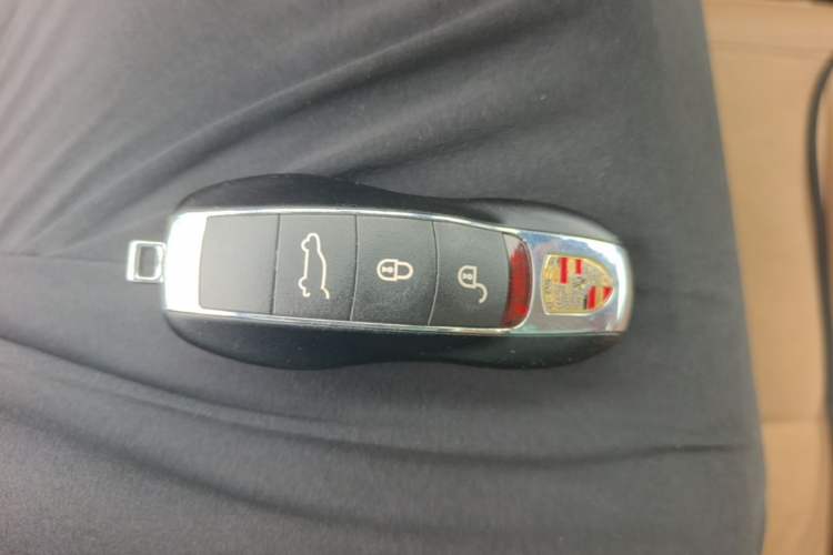 Used Porsche Macan 2017 Macan 2.0T Vehicle Key
