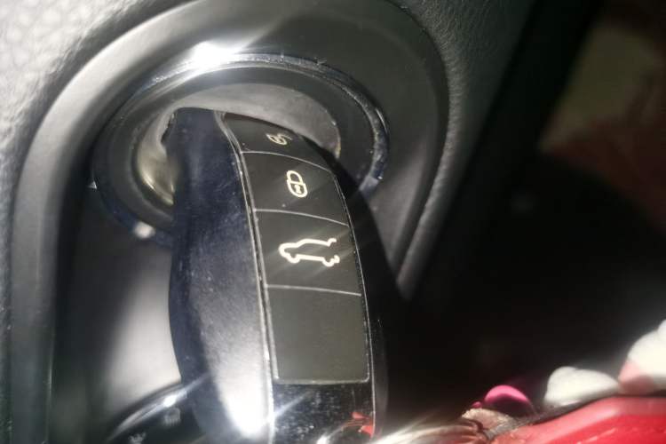 Used Porsche Macan 2017 Macan 2.0T Vehicle Key