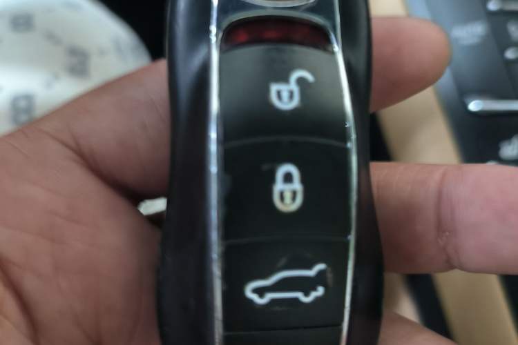 Used Porsche Macan 2017 Macan 2.0T Vehicle Key