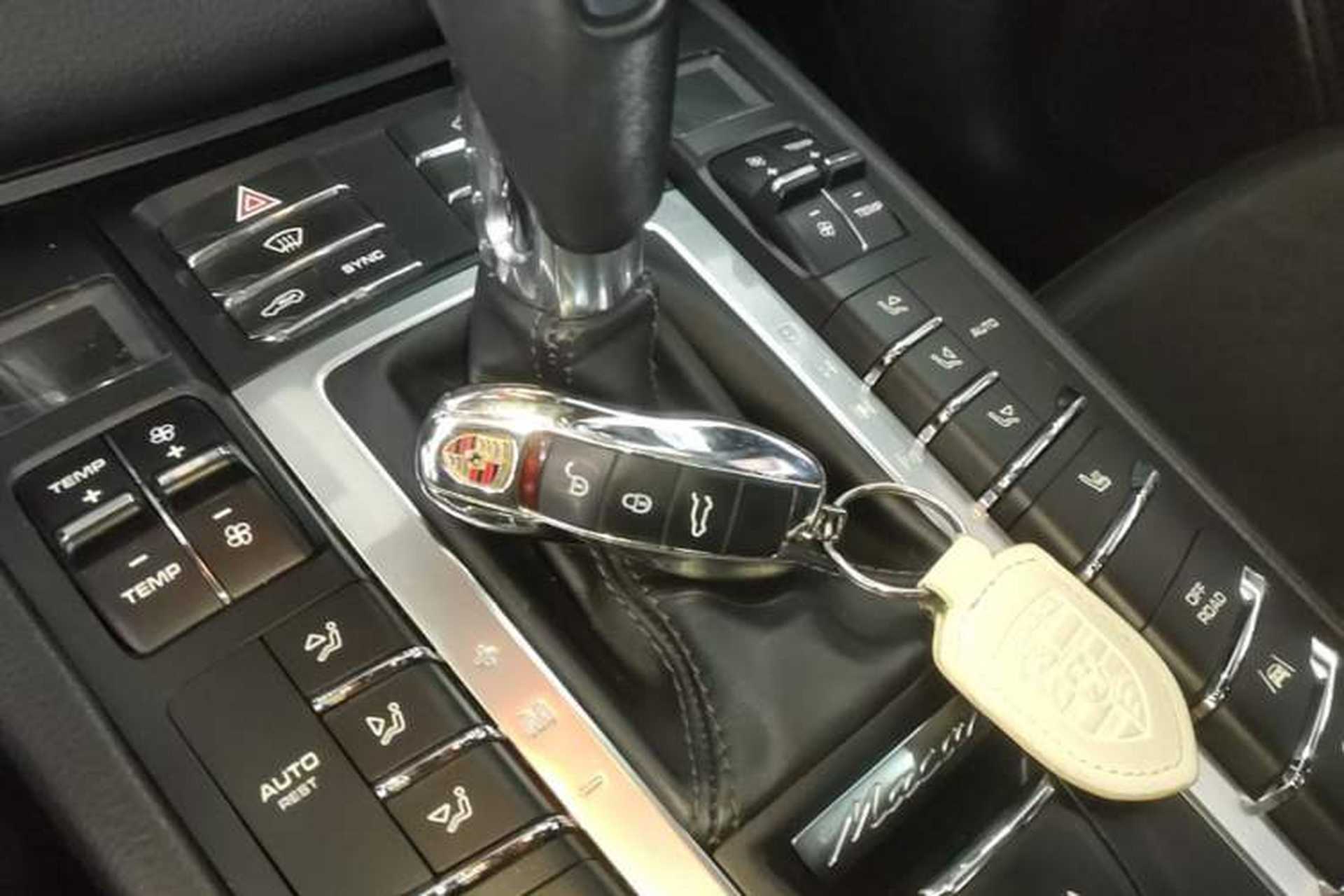 Used Porsche Macan 2017 Macan 2.0T Vehicle Key