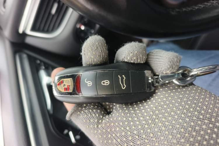 Used Porsche Macan 2017 Macan 2.0T Vehicle Key