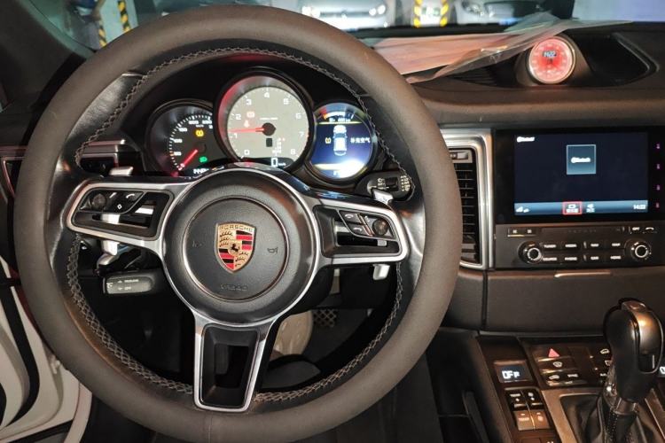 Used Porsche Macan 2017 Macan S 3.0T Center Console