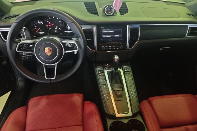 Used Porsche Macan 2017 Macan 2.0T Center Console