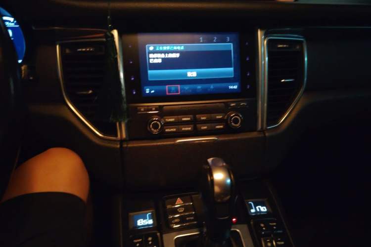 Used Porsche Macan 2017 Macan 2.0T Audio And AC Panel