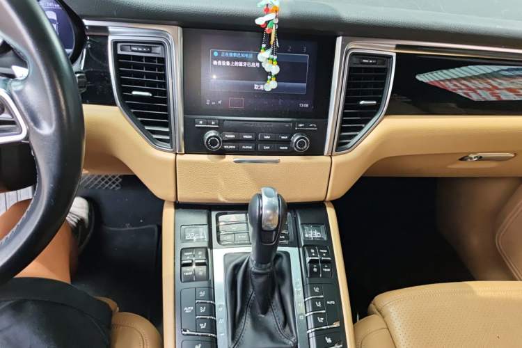 Used Porsche Macan 2017 Macan S 3.0T Audio And AC Panel