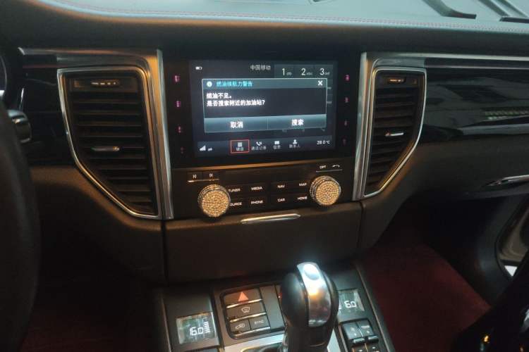 Used Porsche Macan 2017 Macan S 3.0T Audio And AC Panel