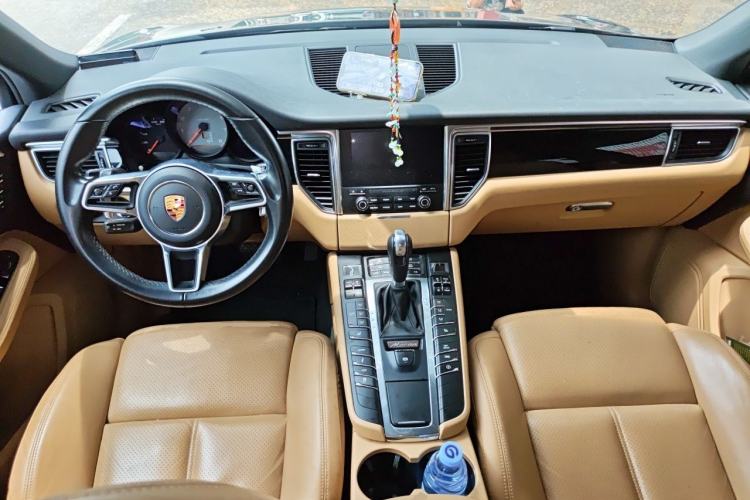Used Porsche Macan 2017 Macan S 3.0T Center Console