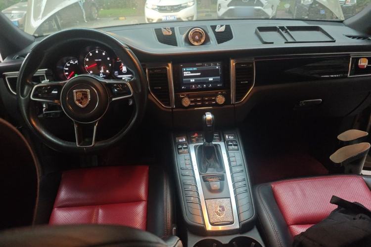Used Porsche Macan 2017 Macan S 3.0T Center Console