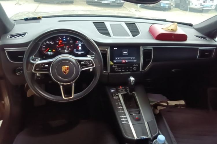 Used Porsche Macan 2017 Macan 2.0T Center Console