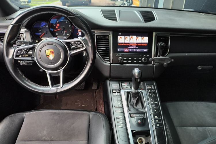 Used Porsche Macan 2017 Macan 2.0T Center Console