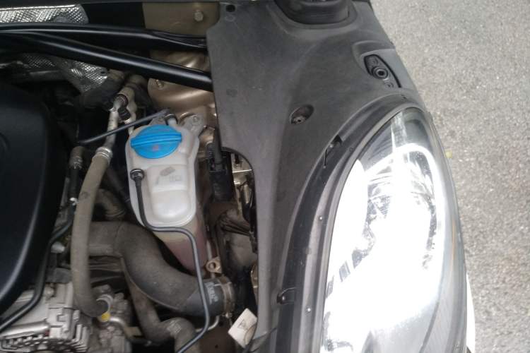 Used Porsche Macan 2017 Macan 2.0T Engine Bay Left
