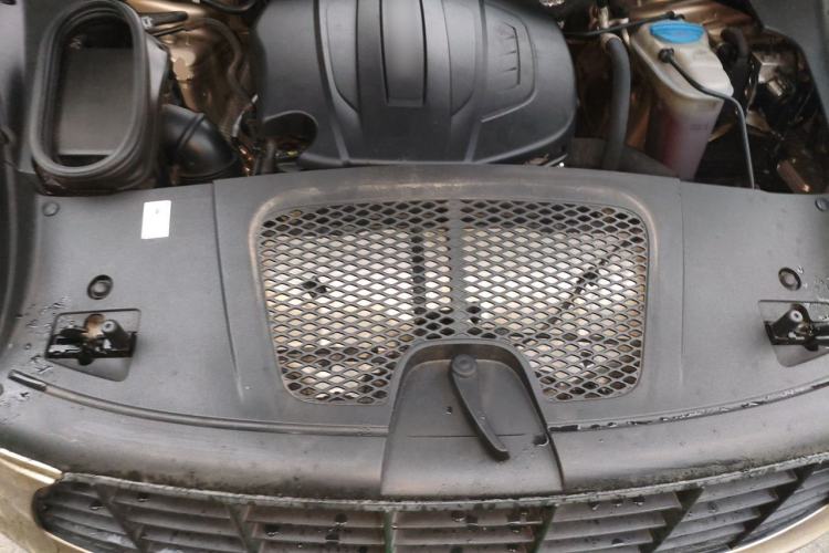 Used Porsche Macan 2017 Macan 2.0T Engine Bay