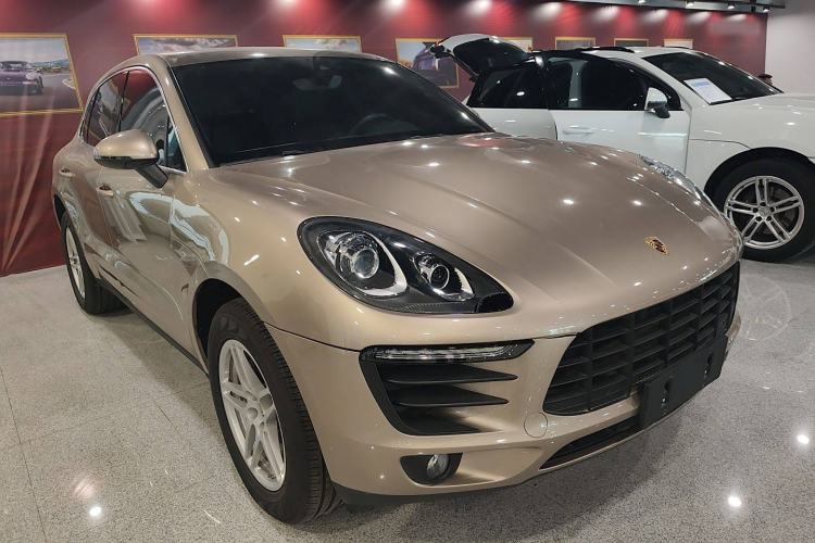 Used Porsche Macan 2017 Macan 2.0T Exterior 2