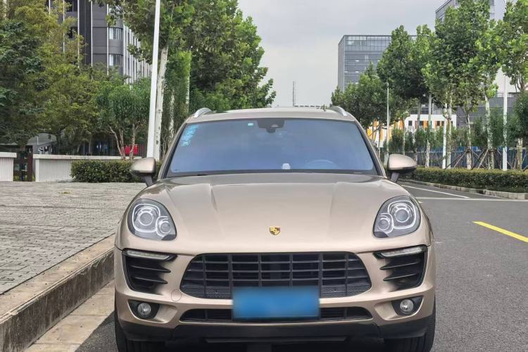 Used Porsche Macan 2017 Macan 2.0T Exterior 4