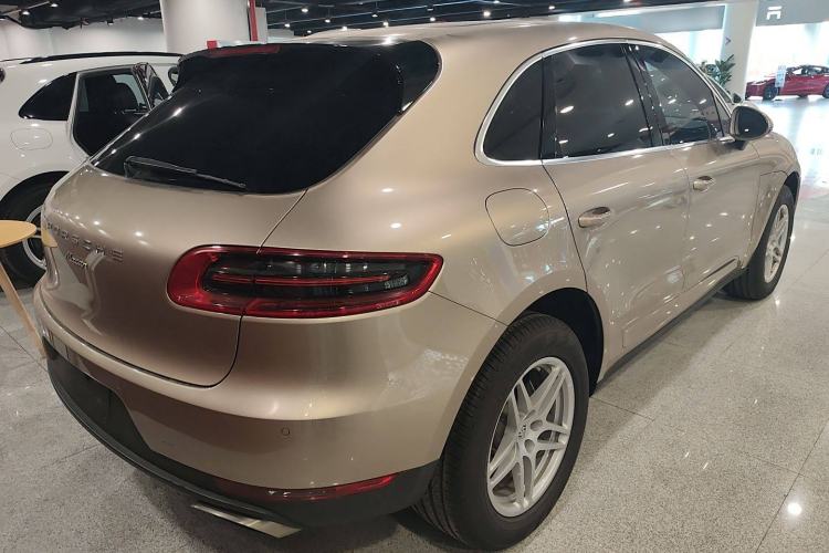 Used Porsche Macan 2017 Macan 2.0T Exterior 5