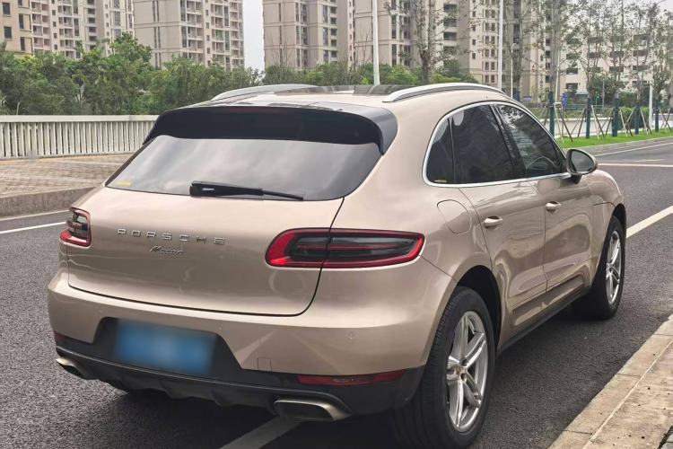 Used Porsche Macan 2017 Macan 2.0T Exterior 8