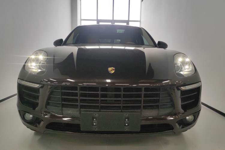 Used Porsche Macan 2017 Macan 2.0T Front