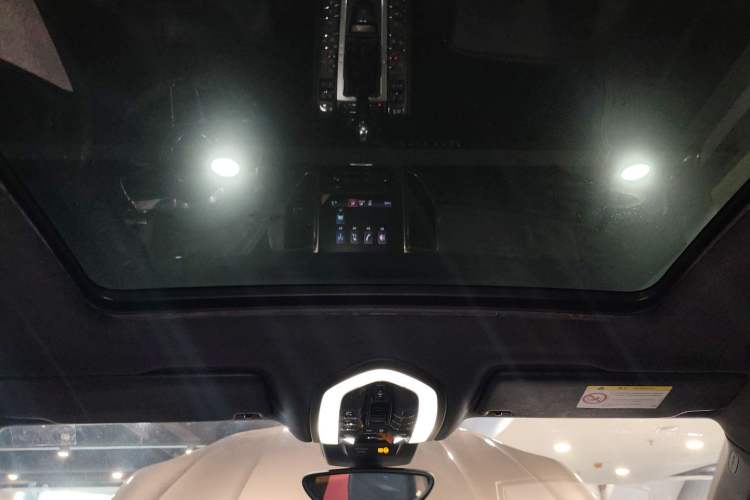 Used Porsche Macan 2017 Macan 2.0T Headliner