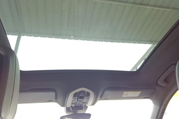 Used Porsche Macan 2017 Macan 2.0T Headliner
