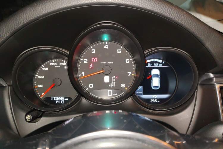 Used Porsche Macan 2017 Macan 2.0T Instrument Cluster