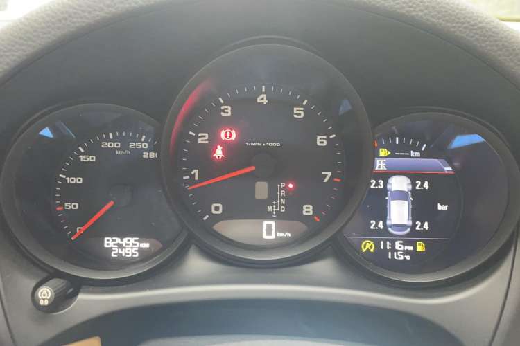 Used Porsche Macan 2017 Macan 2.0T Instrument Cluster