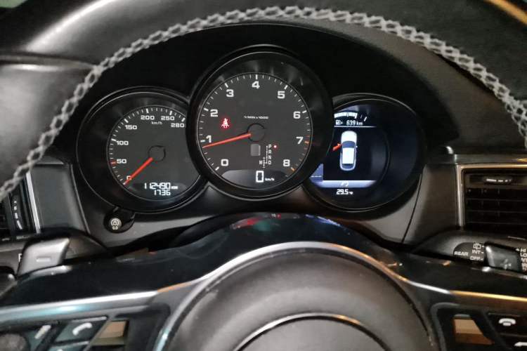 Used Porsche Macan 2017 Macan 2.0T Instrument Cluster