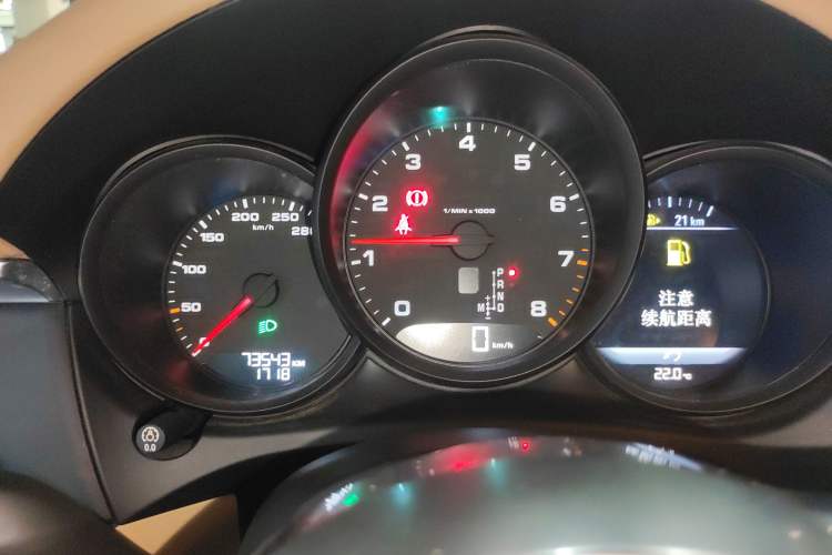 Used Porsche Macan 2017 Macan 2.0T Instrument Cluster