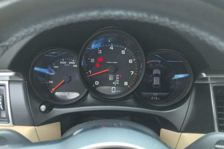 Used Porsche Macan 2017 Macan 2.0T Instrument Cluster